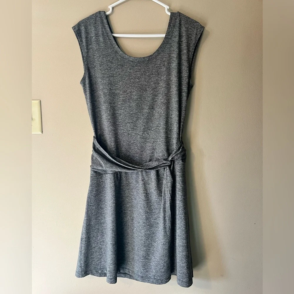 Patagonia women’s seabrook twist dress in grey.